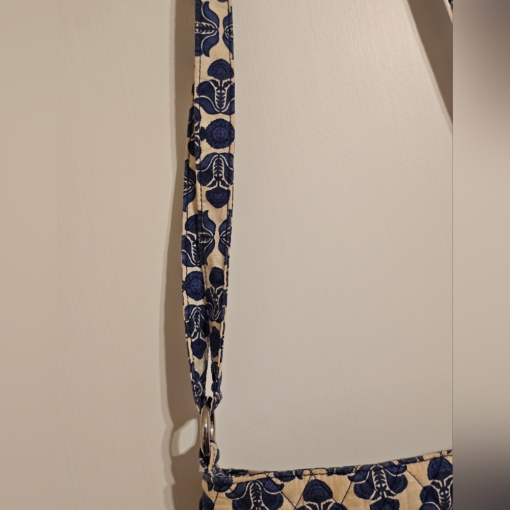 Vera Bradley Blue and Cream Floral Crossbody Bag - Picture 5 of 5